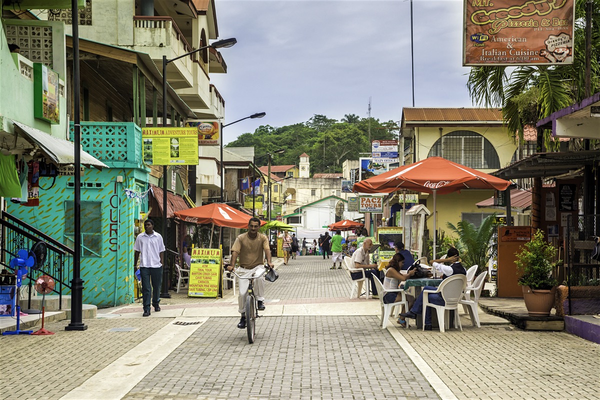 san-ignacio-belize-santa-elena-town-cayo-belize